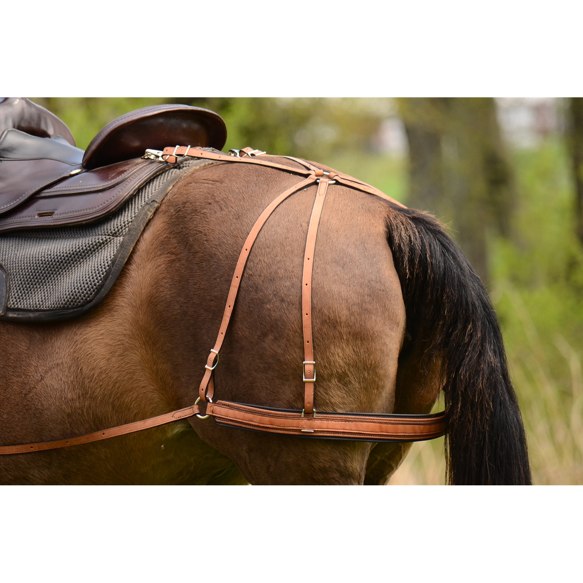 Keeps Saddle from Slipping Foward Leather Breeching Attaches to Saddle & Girth 